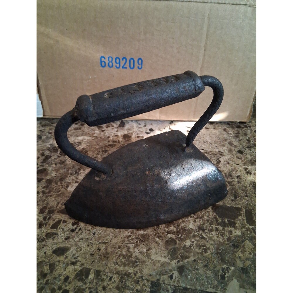 Vintage Cast Iron Sad Iron